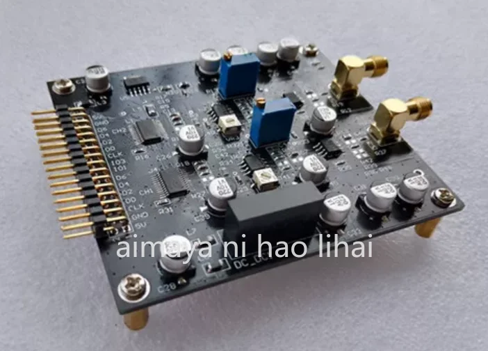High-speed ADC08200 module 200Msps 8-bit high-speed ADC 2-stage high-speed amplification Single power supply