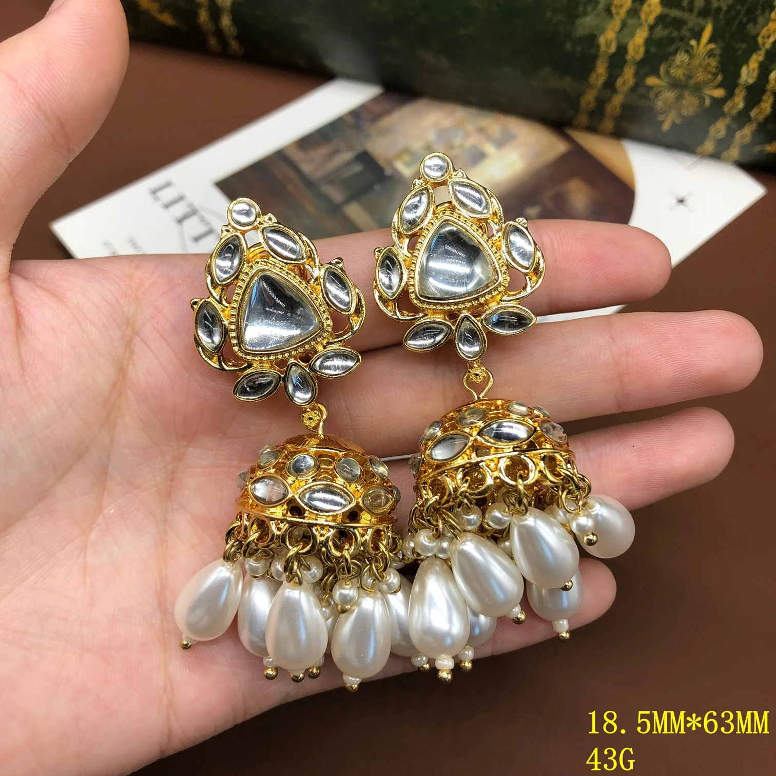 

Vintage Waterdrop Pendant Multi-layer Pearl Necklace Collarbone Chain Earring Set Versatile Quality Vintage Style Jewelry Set