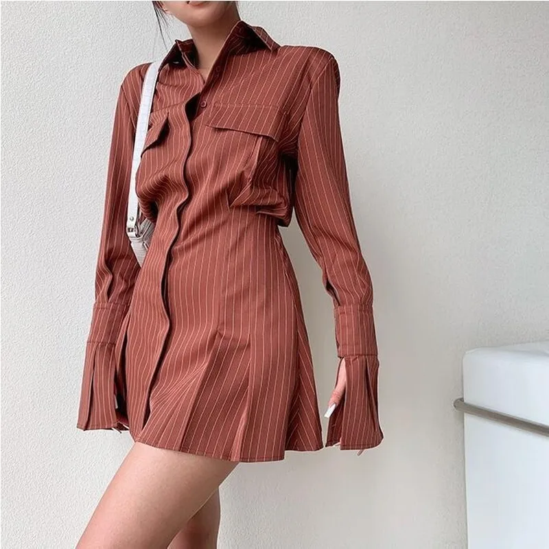 Shirts Women European Style Slim Long Top Temperament Leisure Sexy Flare Sleeve Design Street Wear Mujer Clothing Vintage Office