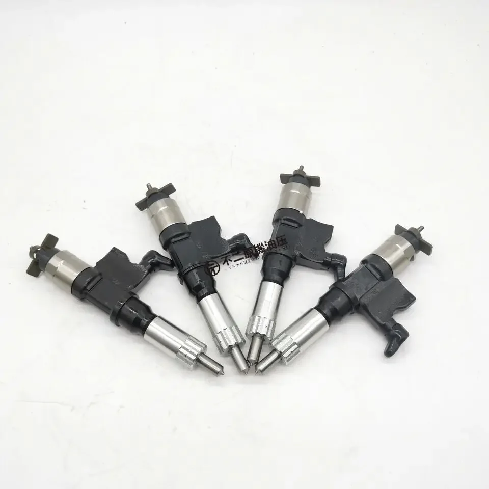 حاقن قضيبي مشترك أجزاء محرك الديزل حاقن الوقود 095000-8901 095000-8900 ل ايسوزو 4HK1