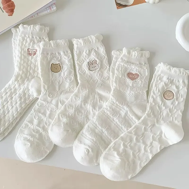 5 ペアの女性のミッドカーフスマイルチューブプリントスポーツソックス快適なソフトラウンドネックストッキングかわいいデザイン