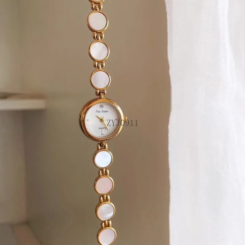 White Fritillary small disc bracelet watch simple temperament workplace girls simple quartz watch