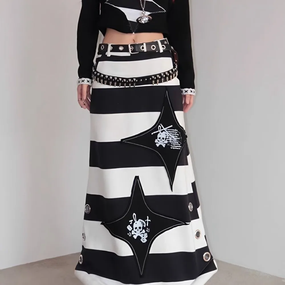 

Japanese Subcultural Punk Contrasting Striped Skull Print Riveted Straight Skirt High Street Trendy Hottie E-girl Y2k Long Skirt