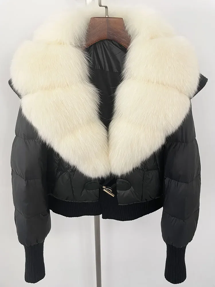 2025 Nuovo abbigliamento invernale Piumino d'anatra bianco Moda donna Calda piumino corto LadyNatural Giacca in pelliccia di volpe femminile