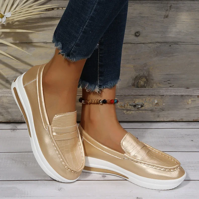 Spring Women's Casual Shoes Platform Lazy Loafers Comfortable Soft Sole Outdoor Anti Slip Hiking Sports Women's Single Shoes