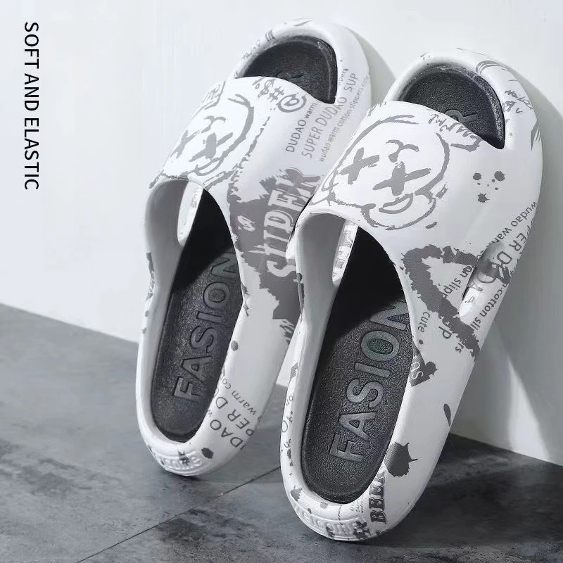 

Модные нескользящие тапочки для пар 2025 года — женская домашняя обувь для ванной комнаты и мужская уличная обувь для душа