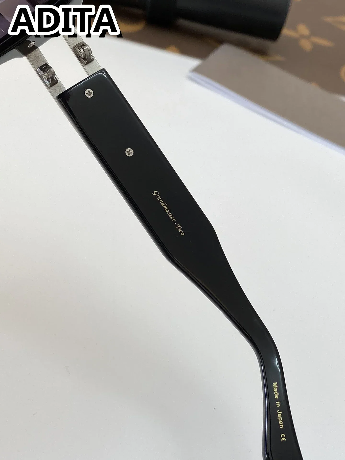 نظارات شمسية DT Grandmaster ذات جودة عالية للرجال بتصميم عصري من التيتانيوم للنساء مع صندوق