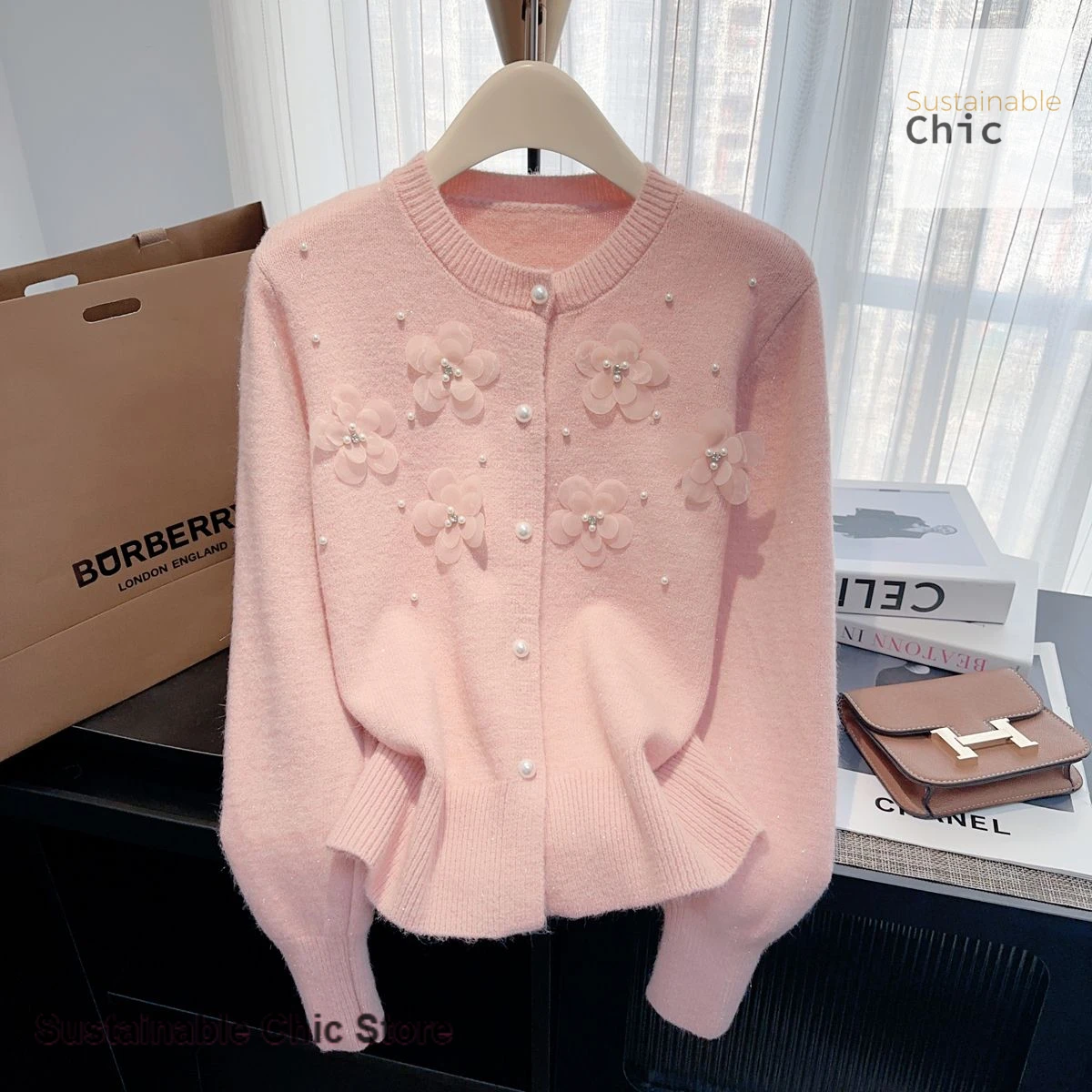 French-style small fragrant beaded sweater coat women's autumn and winter new wear small foreign flowers knitted cardigan.