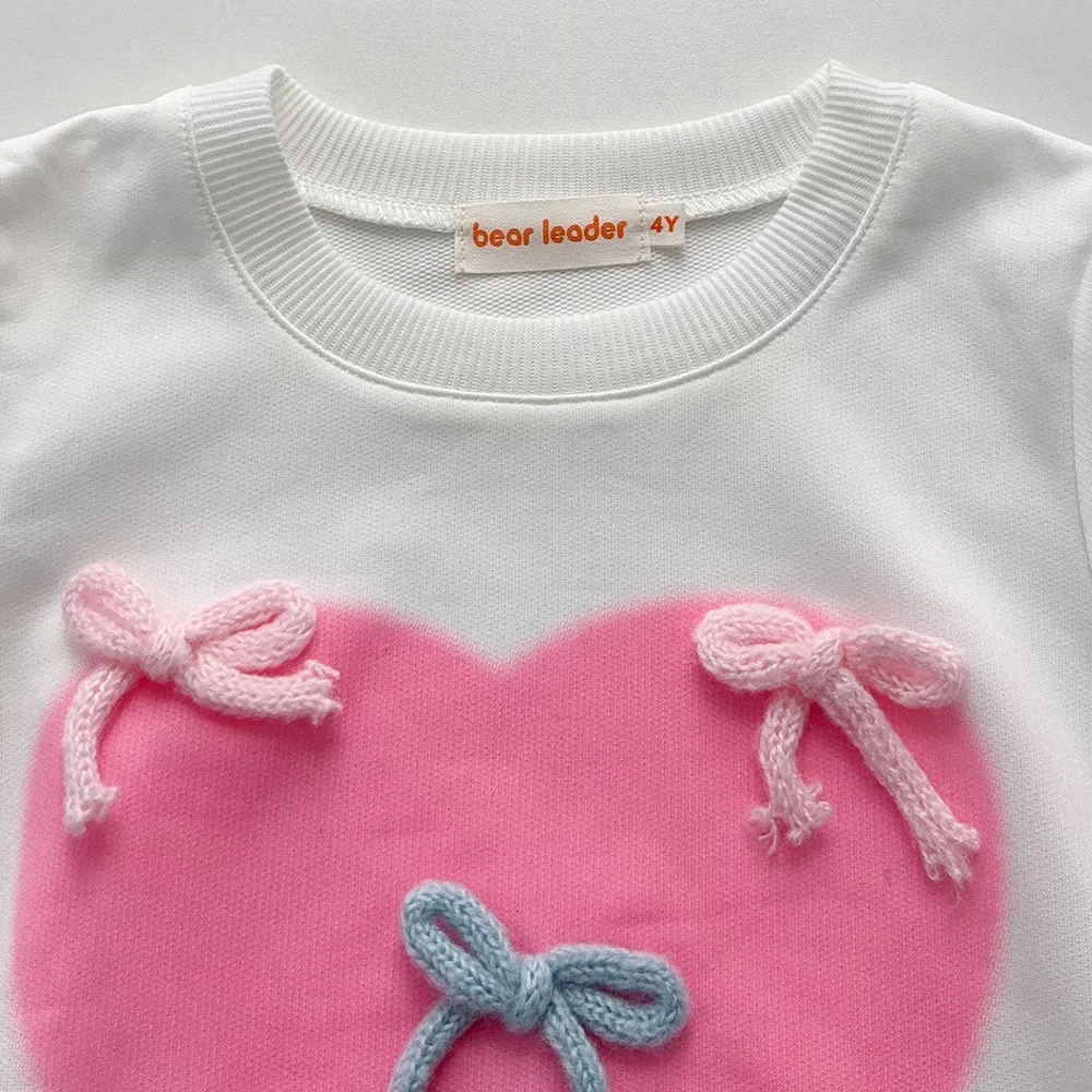 New Spring Autumn Girls' Round Neck Heart-shaped Printed Bow Long Sleeved Sweatshirt Pleated Skirt Two-piece Casual Set