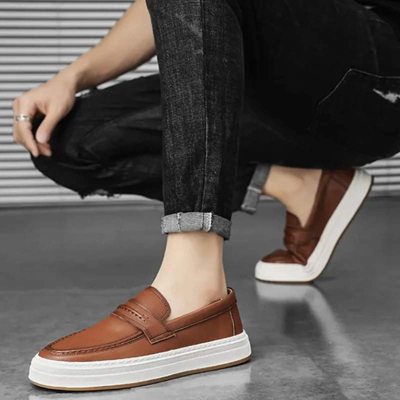 Men Leather Shoes Solid Colour Comfortable Sneakers Spring Autumn British Style Vintage Non-slip Lightweight Slip on Loafers