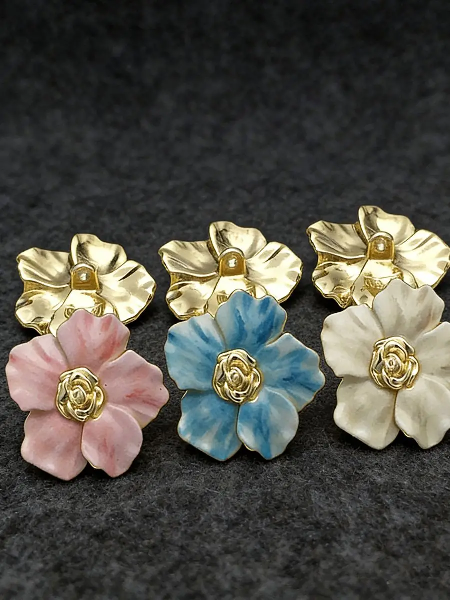 5pc Vintage Enamel Flower Stud Earrings for Women, Gold Tone Floral Rose Center Statement Earrings Elegant Jewelry Gift