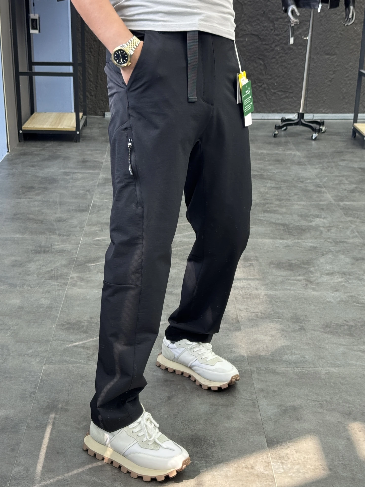 

Outdoor Waterproof Men's Casual Pants Straight Leg Elastic Comfortable Faionable Autumn Nylon Fabric Zipper Low Waist