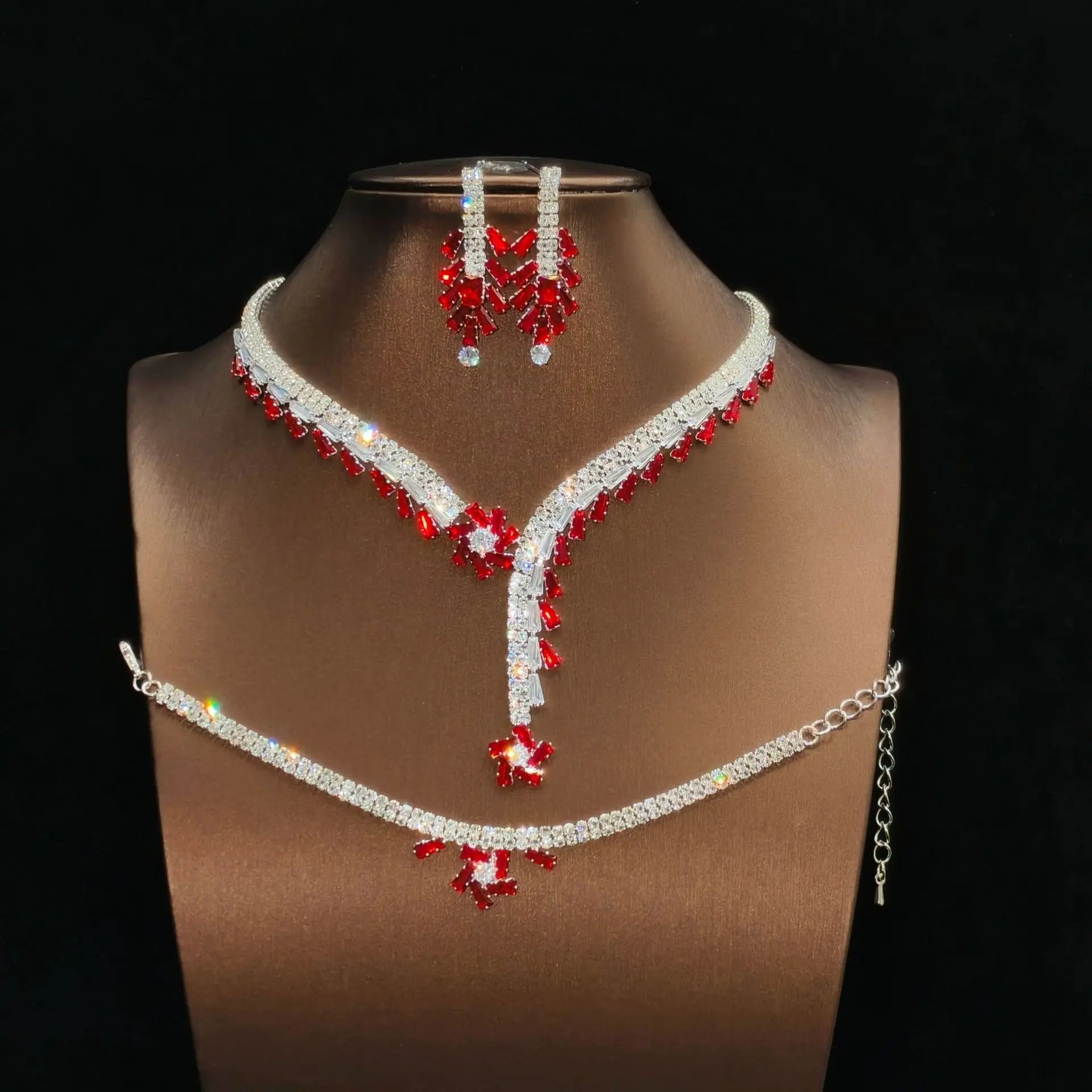 

Fashion Elegant Red Zircon Earrings Necklace Bracelet Set Luxury Banquet Party Wedding Jewelry Accessories for Women