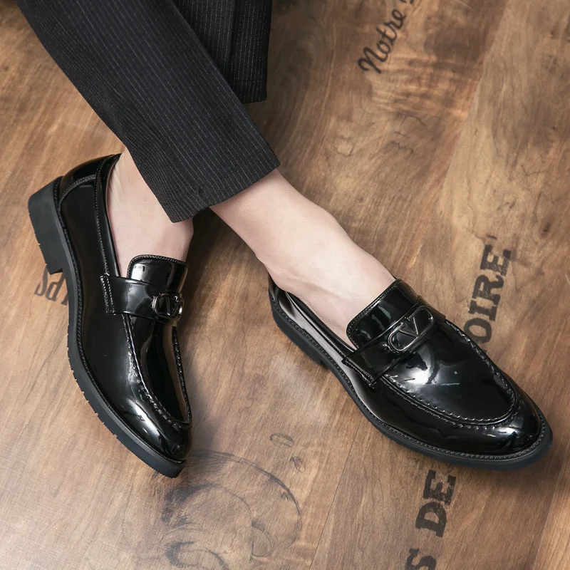 Men\'s Patent Leather Glossy Business Formal Leather Shoes 2024 Spring and Autumn Lazy Casual Office Leather Shoes