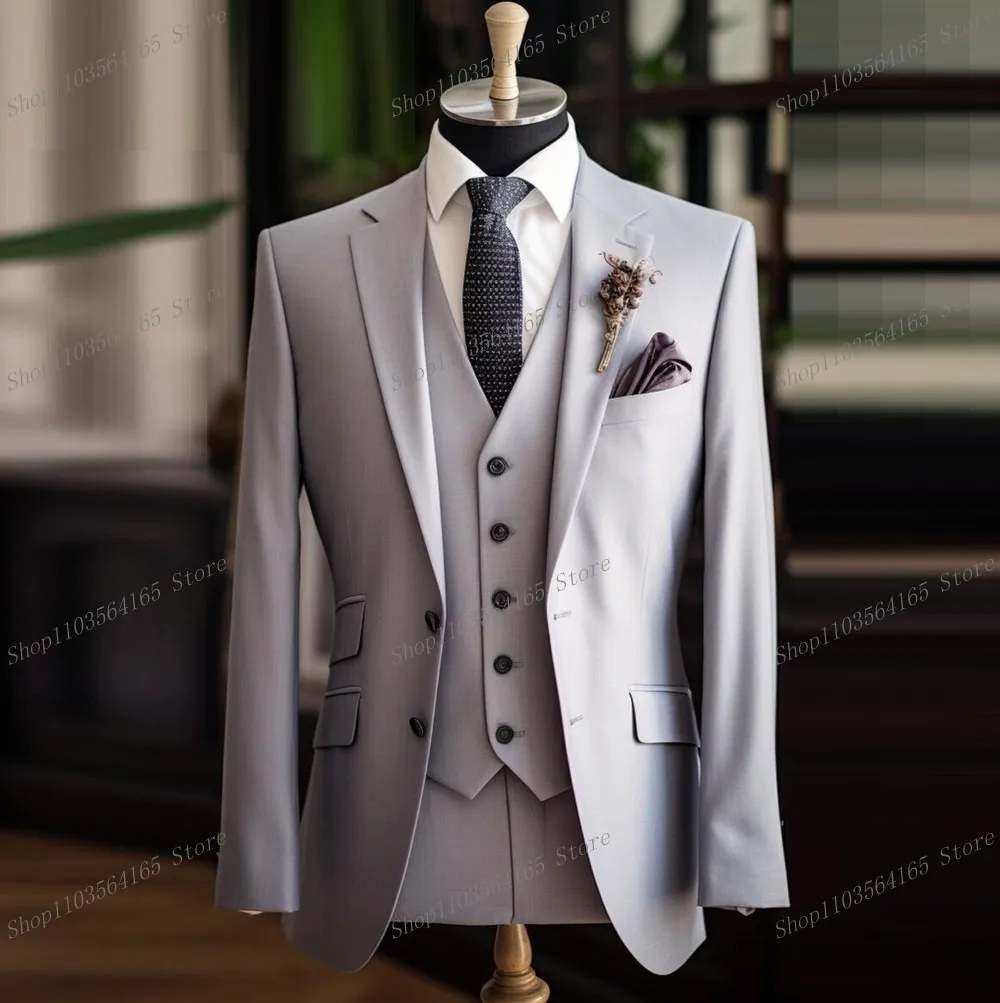 

Light Grey Men Suits Formal Occasion Groom Groomsman Wedding Party Prom Business Male Tuxedos 3 Piece Set Blazer Vest Pants