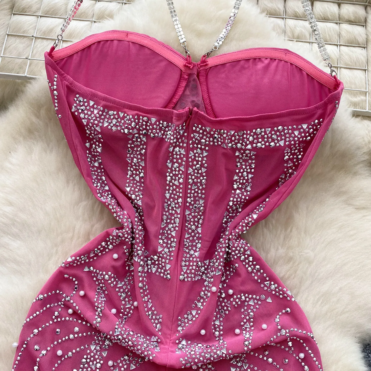 Hotsweet Sleeveless Vintage Halter Chic Embroidered Bead Rhinestone Feather Spliced Slim Pencil Dress High Street Women Clothing