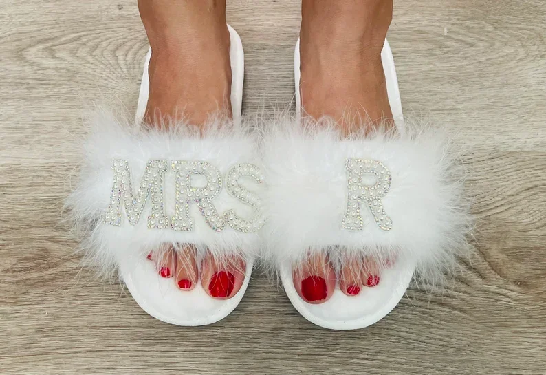 Feather Bride Slippers | Custom Pearl Rhinestone Name Bridal Fur Slippers Gifts Proposal | Wedding Slippers for Bridal Show I DO