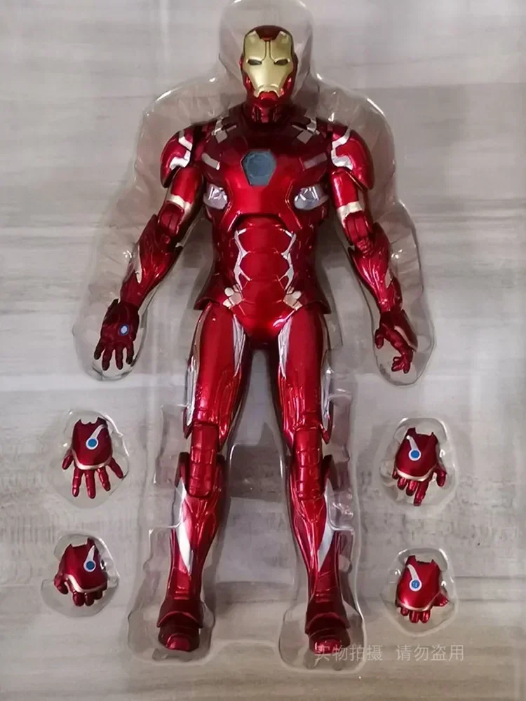 Figuras de acción de los vengadores de Marvel, modelo de Pvc de 18cm, pecho de ojo de Iron Man Mk46 con luz para brillar, juguetes de adorno en caja, regalos para festivales