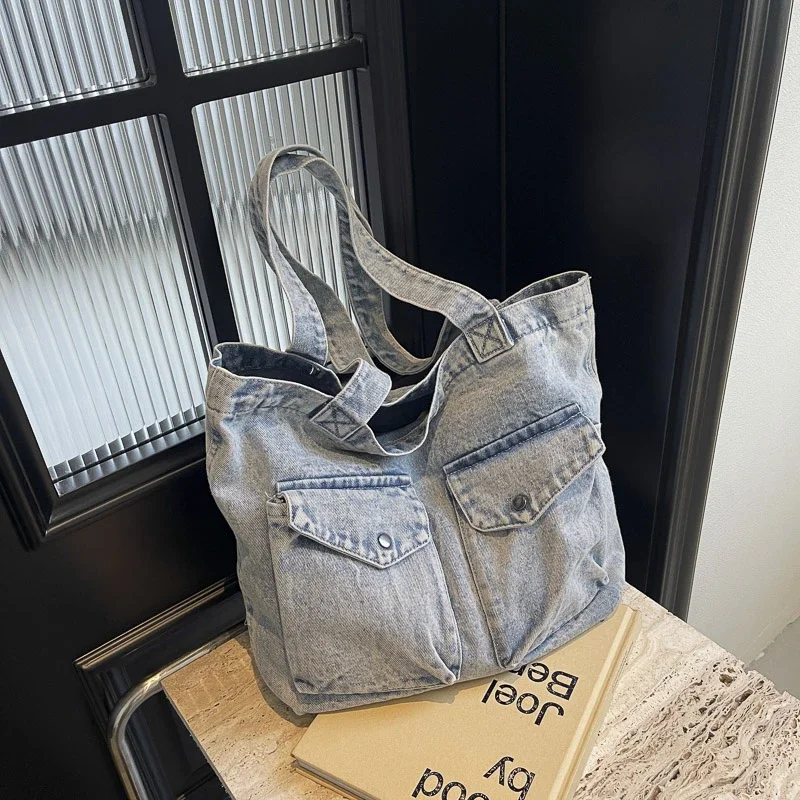 Denim Solid Colors Ladies Tote Bags on Sale 2024 Wysokiej jakości torby na ramię dla kobiet Nici do szycia Wewnętrzna kieszeń na zamek błyskawiczny