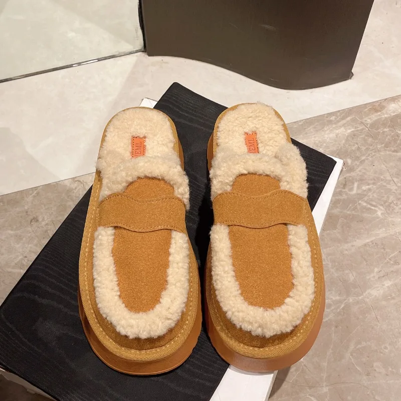 Winter Ladies Designer Fur Slippers Warm Boots Flip Flops 2024 New Cropped Plush Flats Home Cotton Shoes Women's Suede Mules