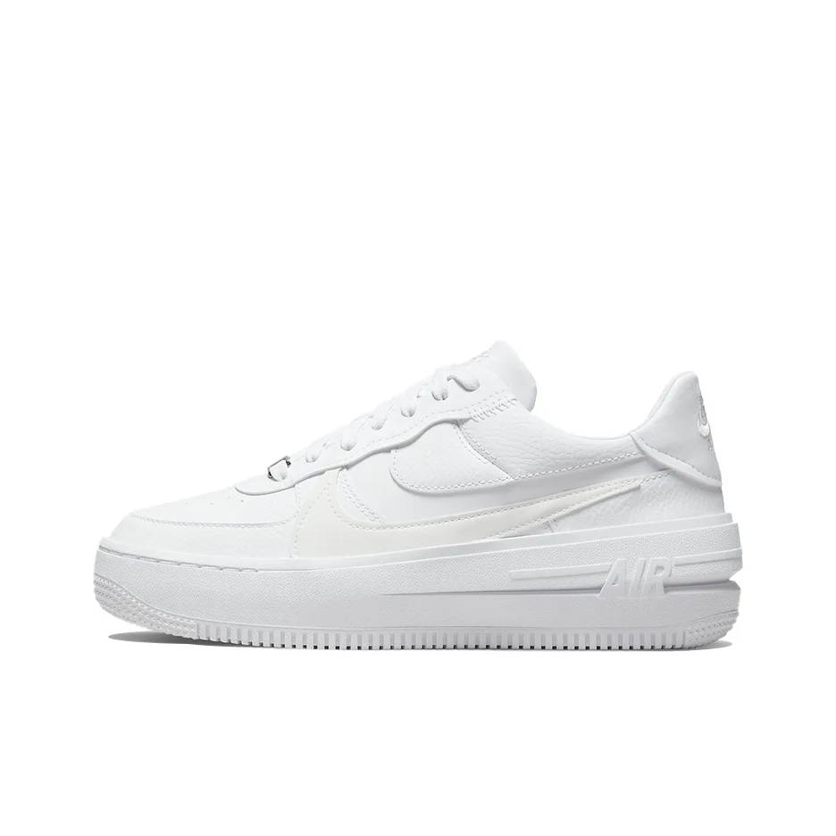 

Женские кроссовки Nike Air Force 1 PLT.AF.ORM «Тройной белый» DJ9946-100
