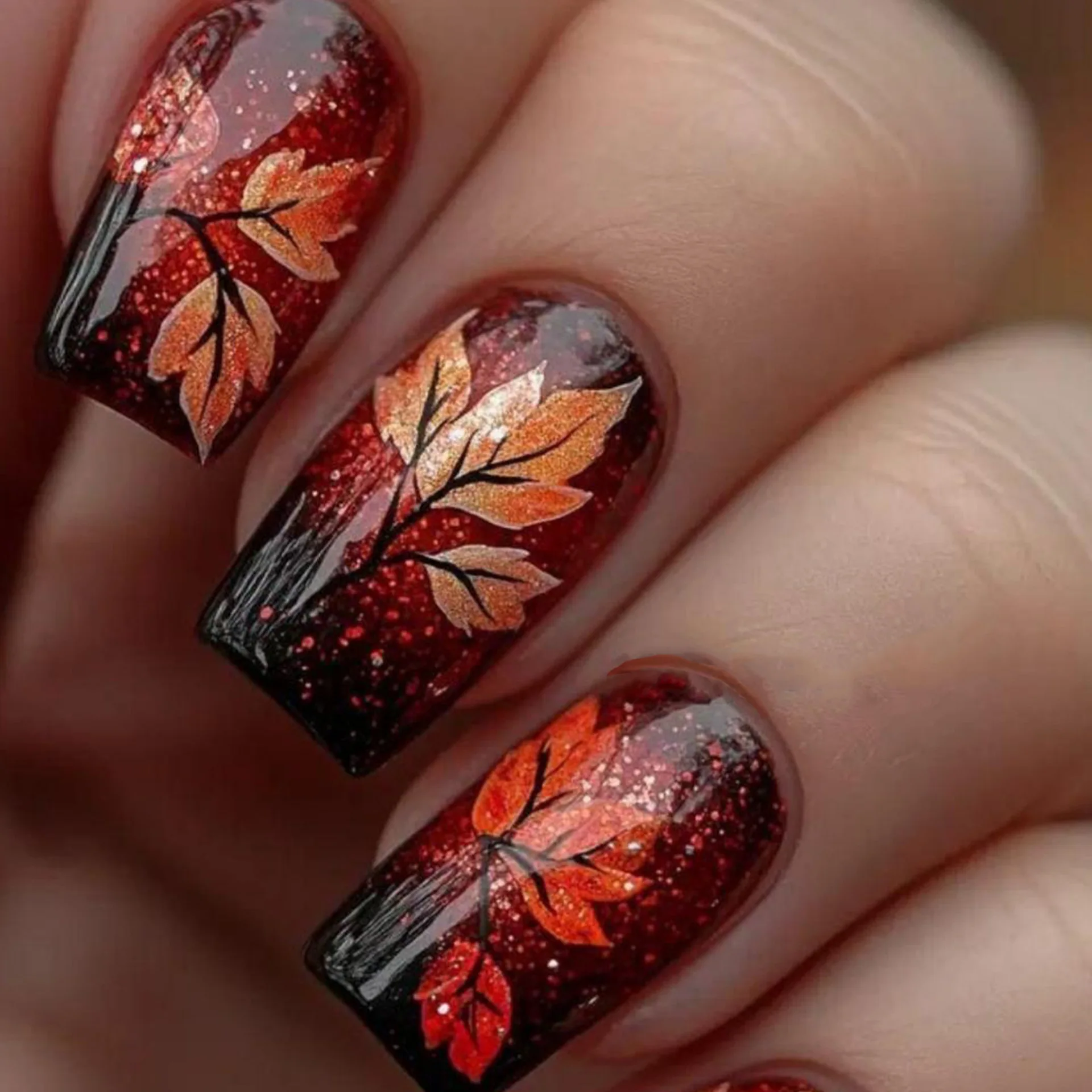 24Pcs Autumn Winter Gold Leaves Pattern False Nail Sets Full Red Short Square Manicure Ballet Detachable Art Fake Nails Press On