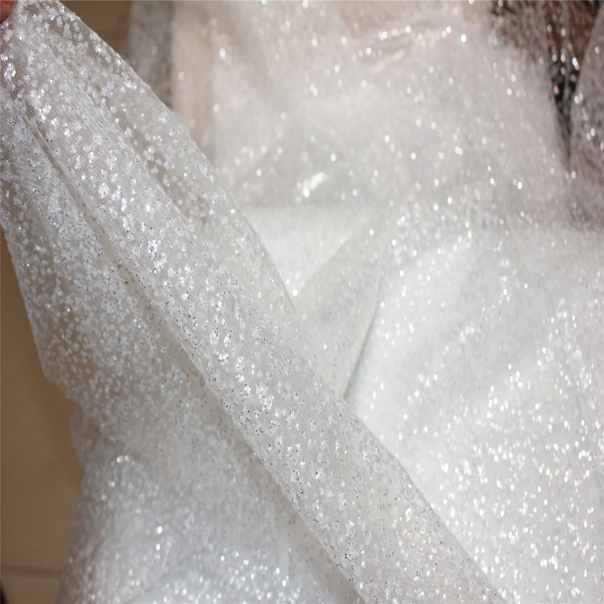 

1 метр ширина, 59,05 дюйма, кружевная ткань цвета слоновой кости, мягкая сетчатая ткань с бисером, кружевная ткань с позолотой и блестками, кружево для платья своими руками, фата