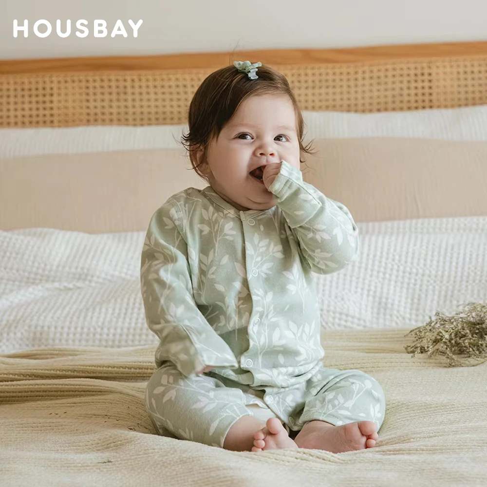 Long-Sleeved Long Pants Baby Romper For Newborns Spring And Autumn One-Piece Bodysuit Withable Soft Fabric And Adjustable Crotch