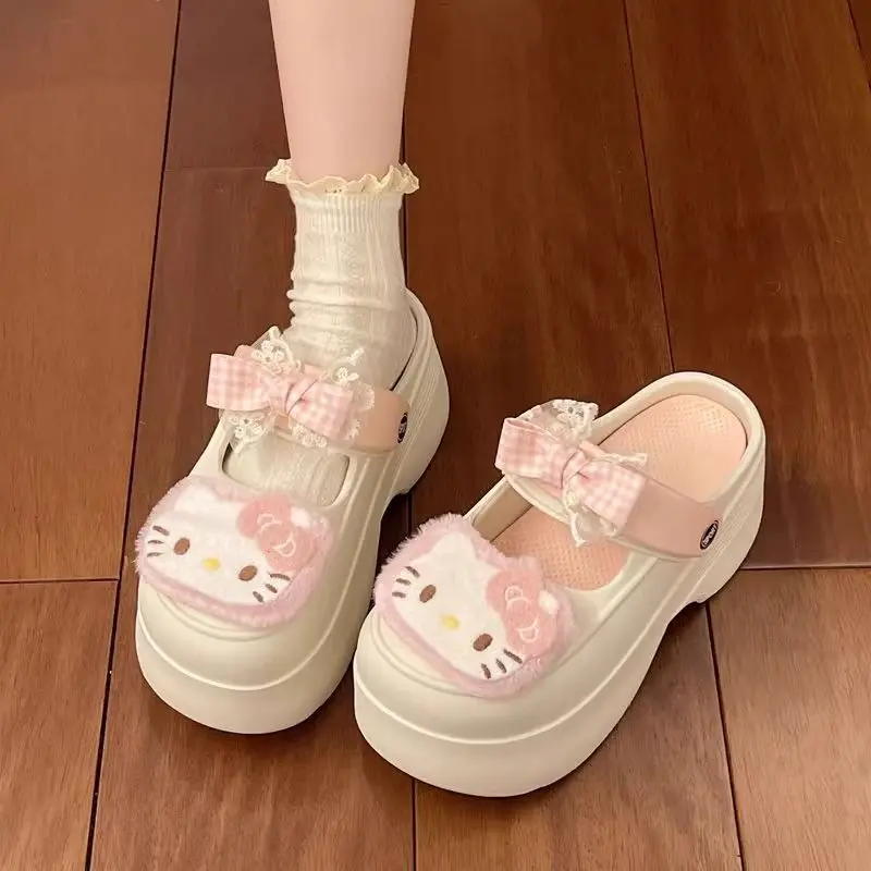 cartoon-cute-hello-kitty-croc-shoes-women's-2026-new-summer-thick-sole-increased-outerwear-beach-baotou-sandals