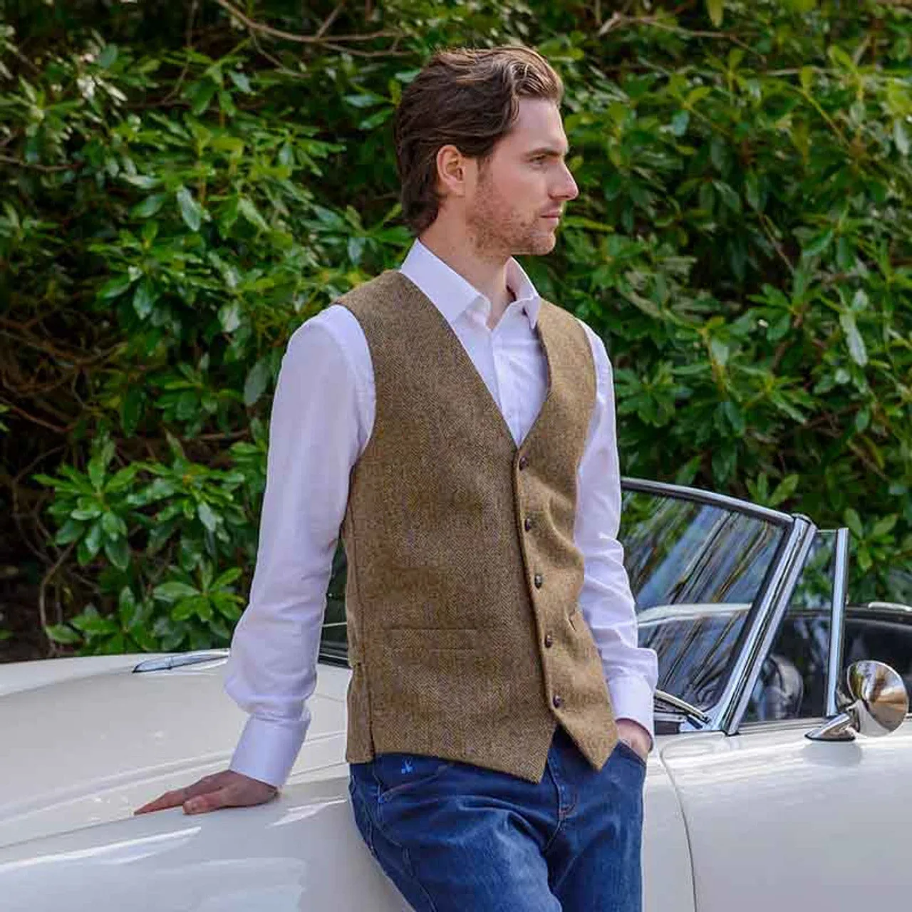 Classic men's tweed vest with wool single breasted V-neck Casual Vintage Wedding Groomsman Crafted with high-quality materials