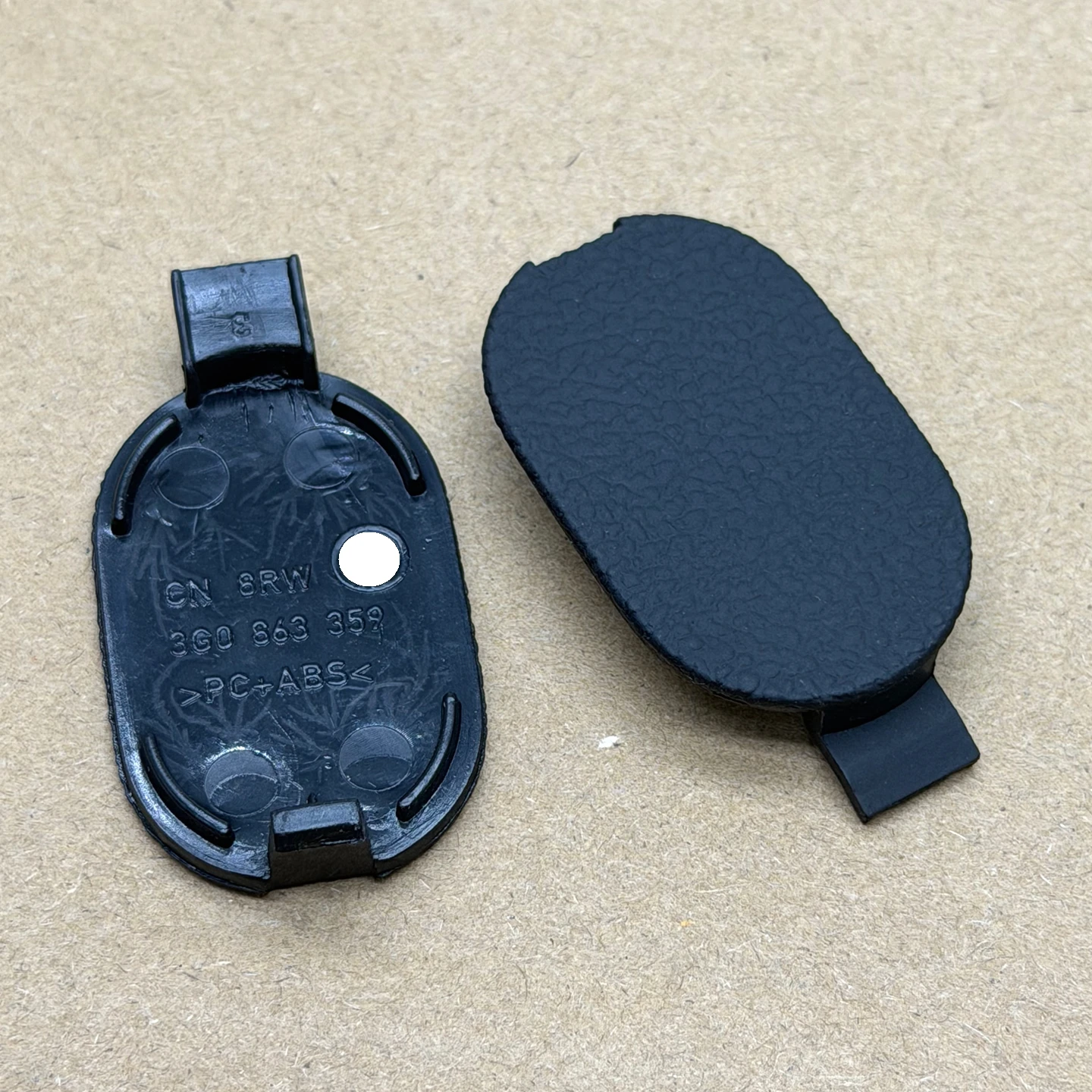 Suitable for Volkswagen Passat B8 Arteon 3G0863359 Black Front Center Console Left and Right Panel Covers 3G0863359 view 4