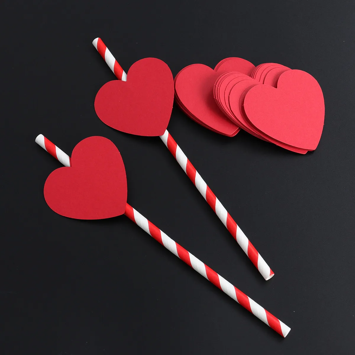 

40Pcs Mini Heart Ornament Straws Disposable Long Paper Straws for Cocktail Glass Decoration Party Wedding Festival Use