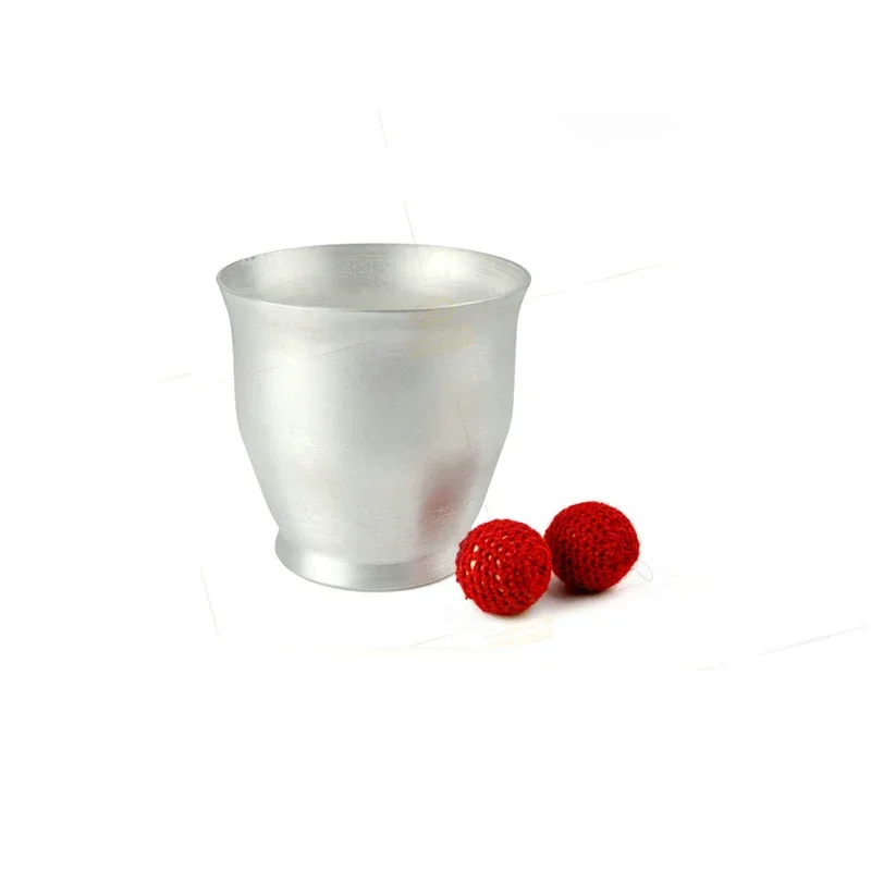 Tazza per tritare in alluminio con sfera magnetica Trucchi magici da palcoscenico Tazza e palline Illusione Magia Magie Magicians Prop Gimmick Illusion