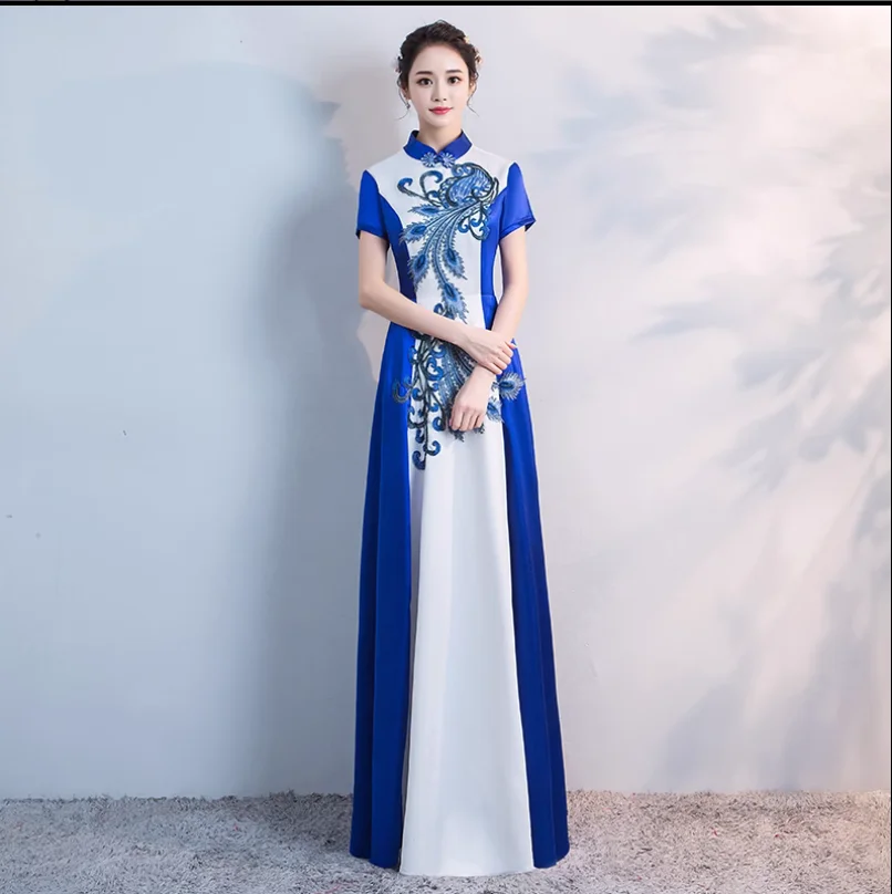 Vêtements de scène de récitation de longue choeur, Cheongsam Slim Fit, bleu et blanc Ume