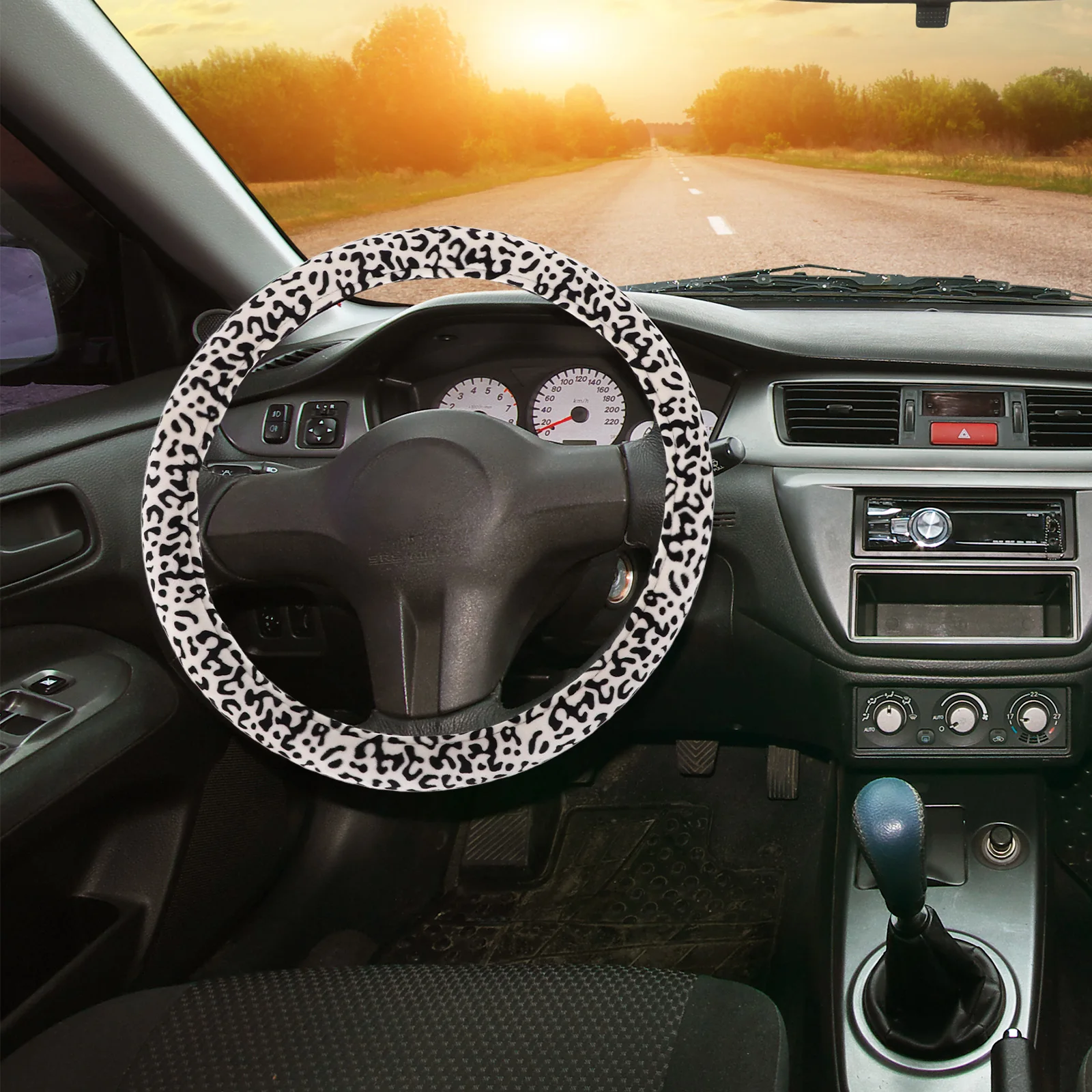 

Car Steering Wheel Cover Leopard Non-Slip Universal Winter Comfortable Steering Wheel Protector Decor Accessory