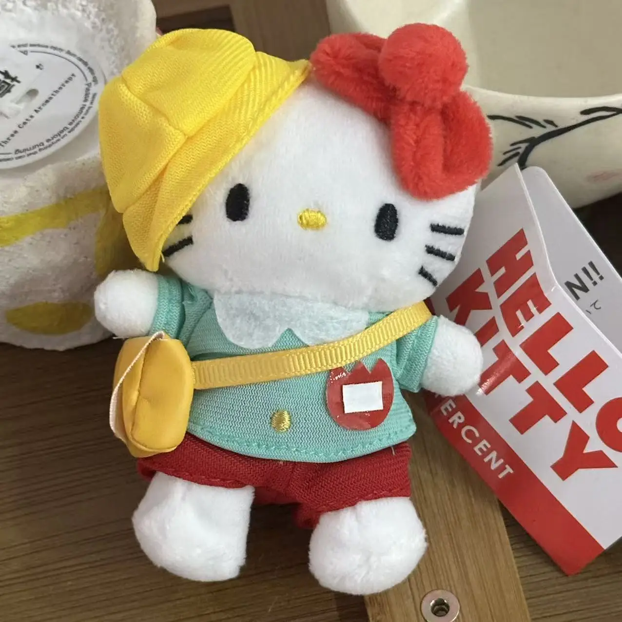 

Hello Kitty Plush Keychain Yellow Beret Crossbody Bag Set School Uniform Plush Pendant Perfect for Backpack Back To School Gift