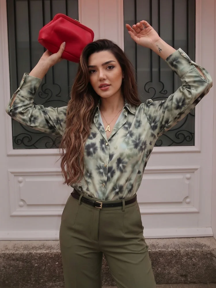 

HH Women Vintage Printed Green Shirt Single-Breasted Lapel Long Sleeved Fashion Tops 2026 Spring Street Travel Vacation Blouse