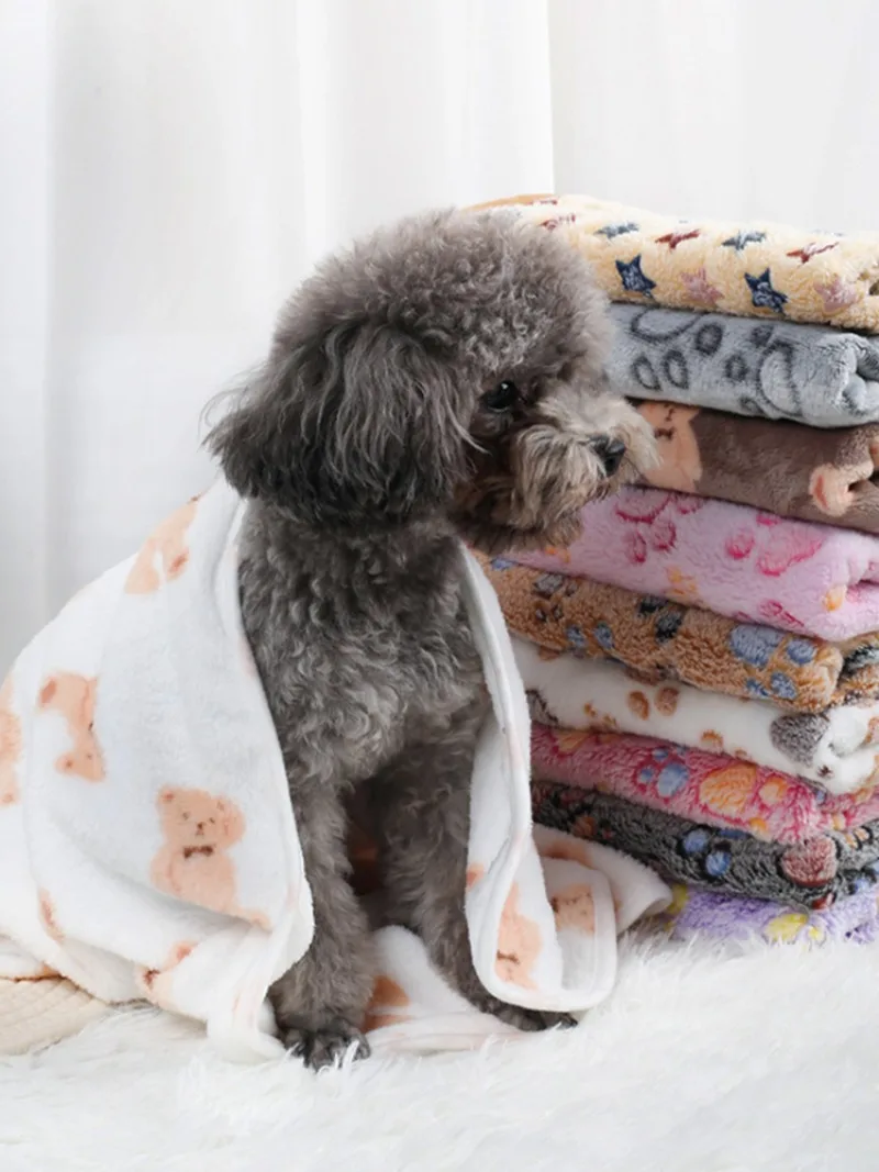 Weiche, flauschige, hochwertige Haustierdecke aus Flanell, Hundeschlafdecke mit Pfotenmuster, Haustiermatte, warme, bequeme Decke für Katzen und Hunde – Detail 7