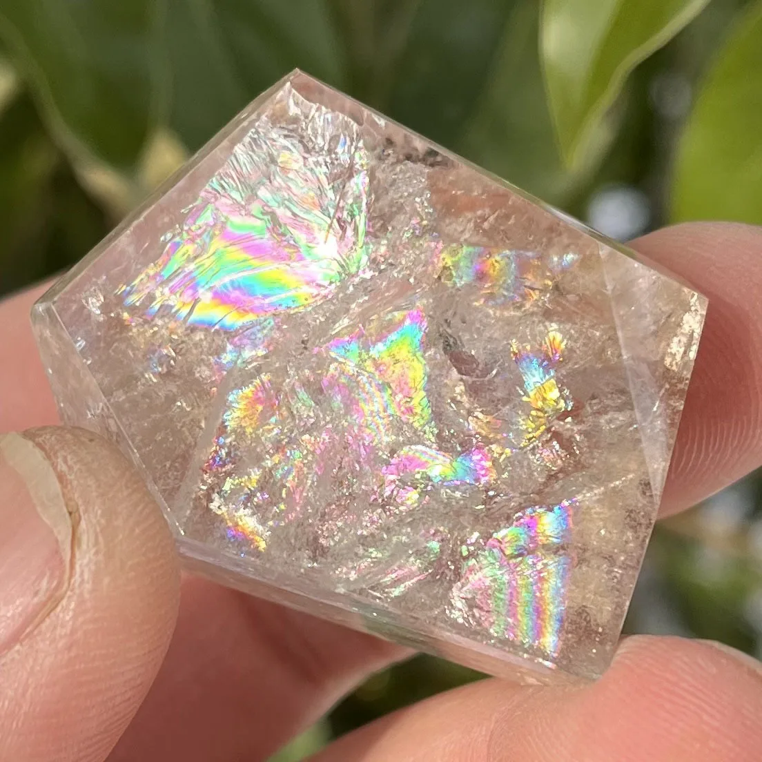 

Natural White Crystal Freeform Rainbow Flash Polished Reiki Treatment High Quality Office Decoration Gift