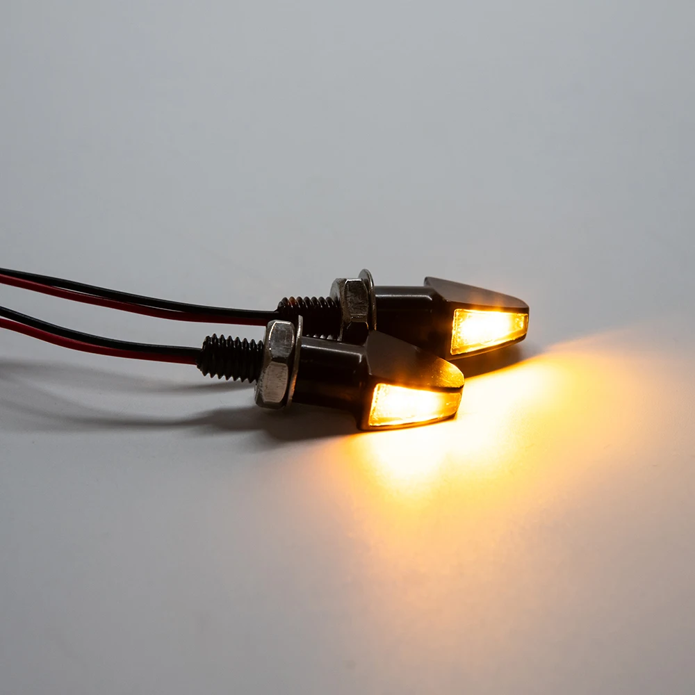 

Universal Motorcycle Turn Signal Lights 12V Halogen Bulb Amber Lens For Honda Yamaha Scooter & Cafe Racer