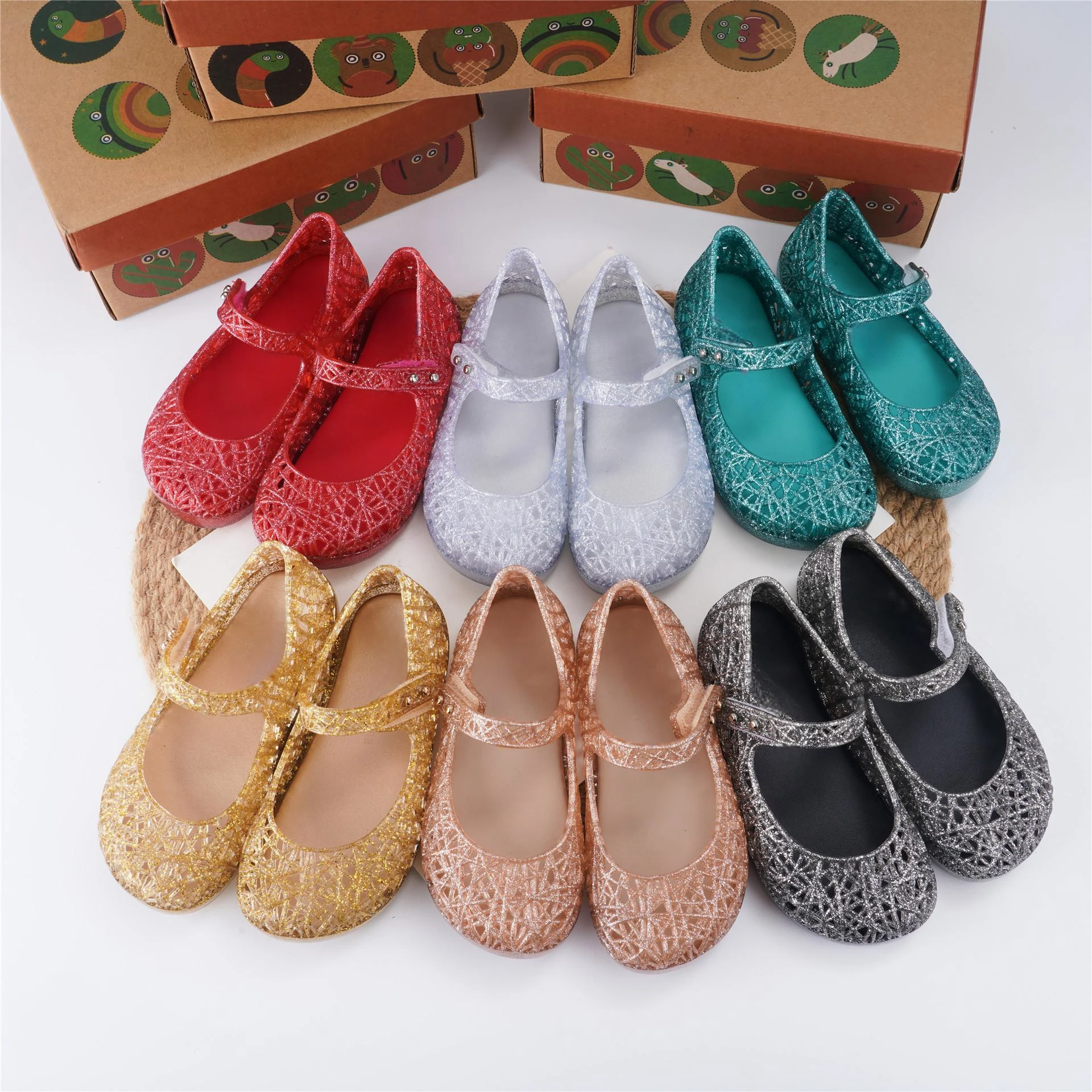 New Mini Children's Bird's Nest Jelly Shoes Boys Girls Soft Sole Non-slip Sandals Baby Kids Fragrant Beach Shoes Princess Shoes