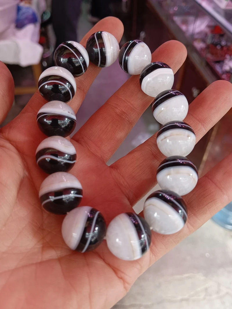 

16mm Nature Black White Agate Gemstone Bead Bangle Rosary Amulet Lucky Sardonyx Ornament