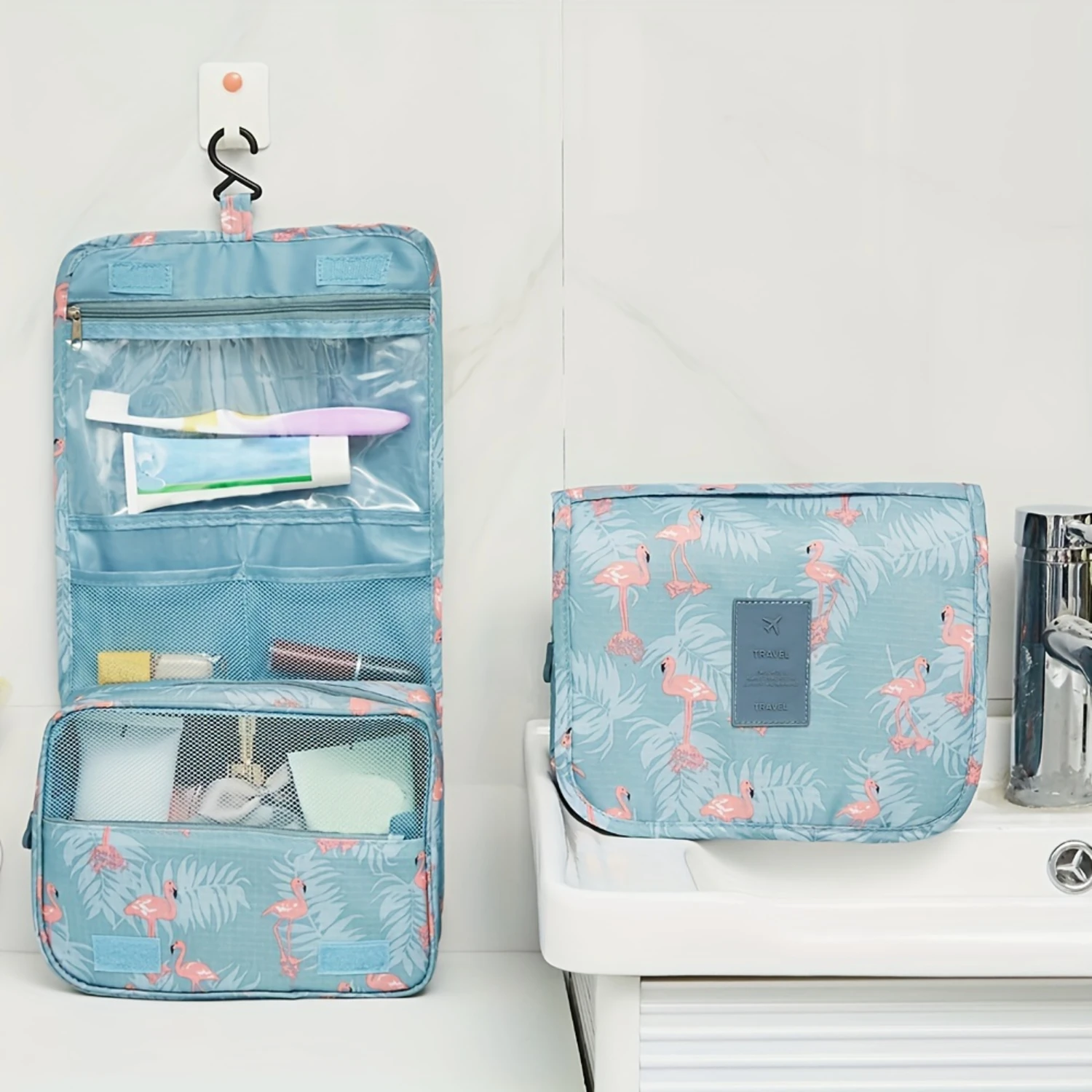 

Portable Toiletry Bag With A Hanging Hook, Flamingo Pattern Water-resistant Makeup Cosmetic Bag Travel Organizer For Accessories