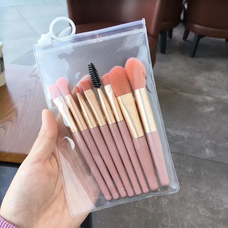 Set di mini pennelli per trucco da 8 pezzi con pennello per ombretto, pennello per fondotinta, pennello per fard e pennelli a setole morbide per principianti.