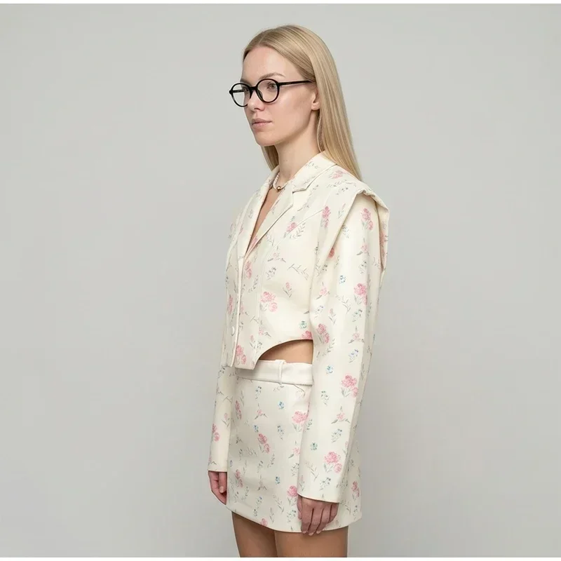 Blossom Field Structured Two-Piece. S689fce2f05794603a4323d7a722000d6h