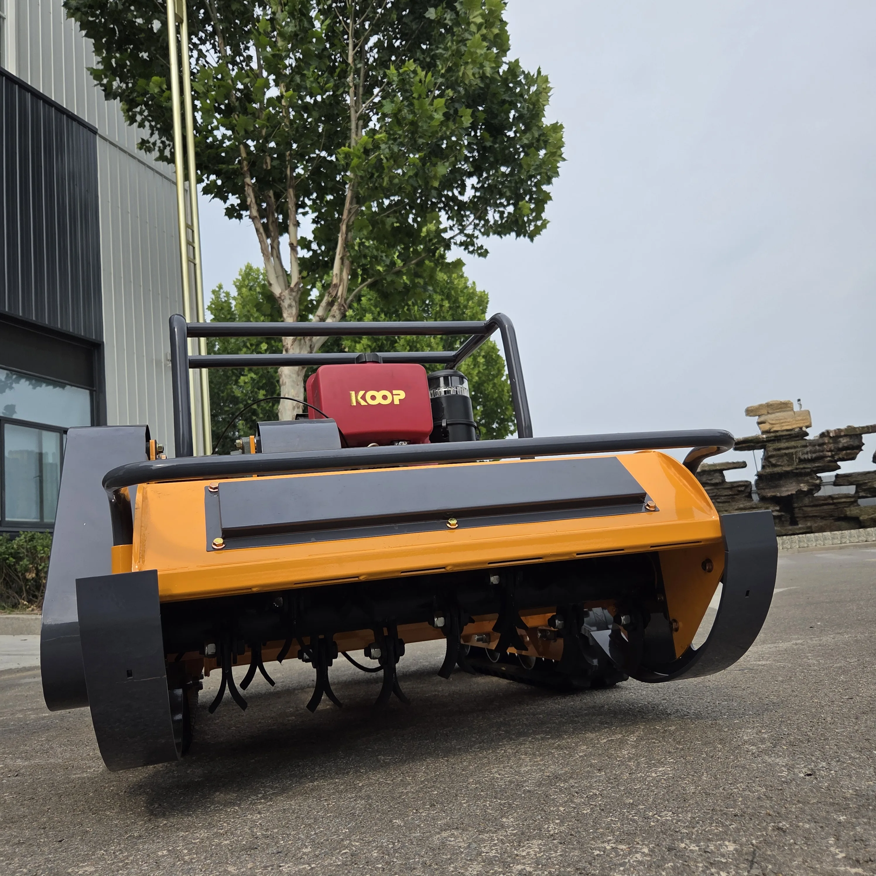 All-Terrain-Landwirtschafts-Gummireifen, 500 mm–1200 mm, CE- und EPA-zertifiziert für verschiedene landwirtschaftliche Geräte, hohe Leistung, ferngesteuert