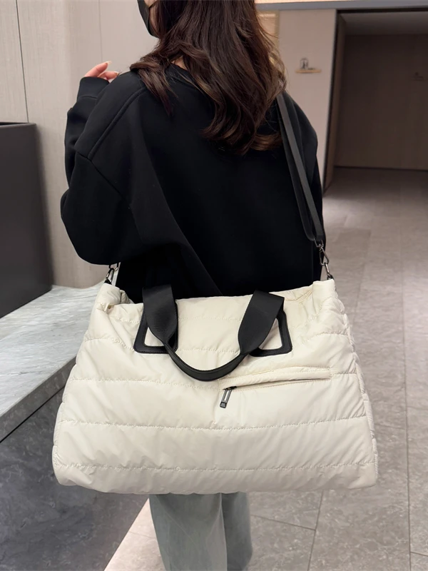 ファッショナブルなスポーティなフィットネス旅行通勤クロスボディバッグ女性の超軽量大容量トートバッグ旅行用