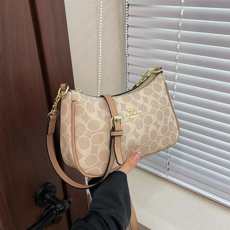

The Leisure Outdoor Area Is Adjustable！New 2025 Women's Shoulder Bag Crescent, Euro American Vintage Print, Single-shoulder Bag