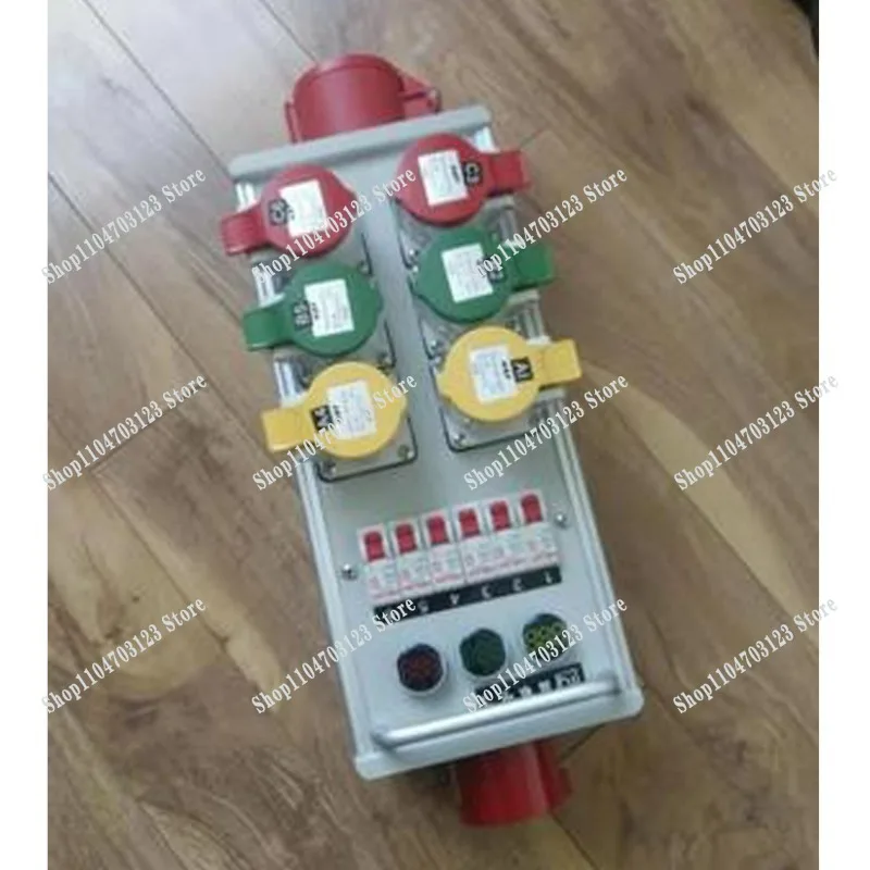 Factory direct sales of 6-way small electric  16A socket distribution box waterproof junction box distribution box stage