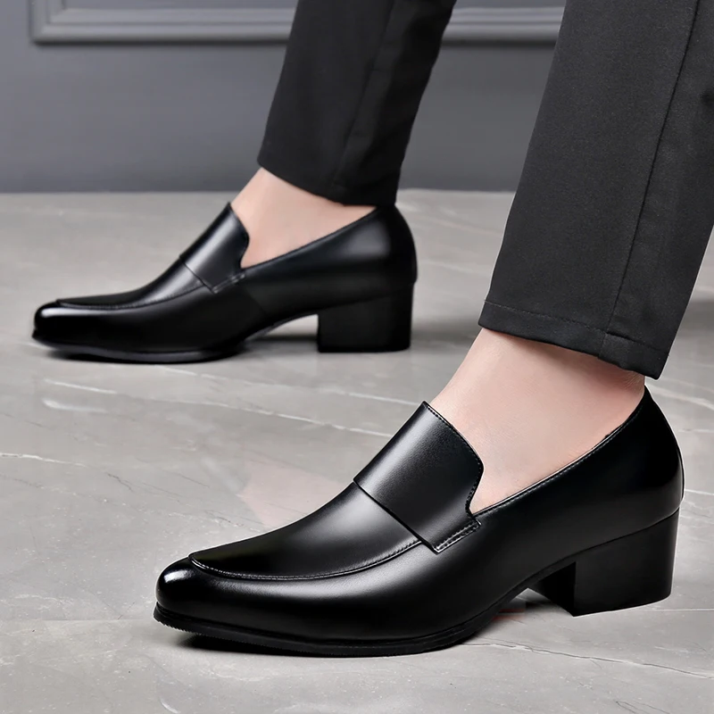 

Мужские кожаные oes 2025 New Busin Formal Briti Sle High-End Sensation с острым носком, удлиняющие 5 см, без шнуровки, натуральная кожа...